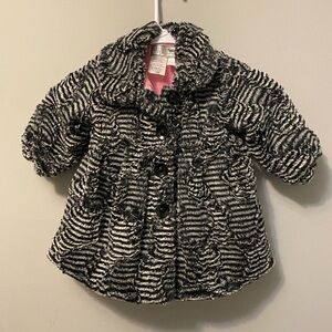 Widgeon faux fur baby coat size 18 month